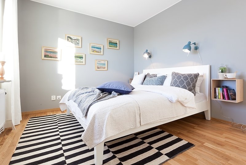 Scandinavian bedroom design idea