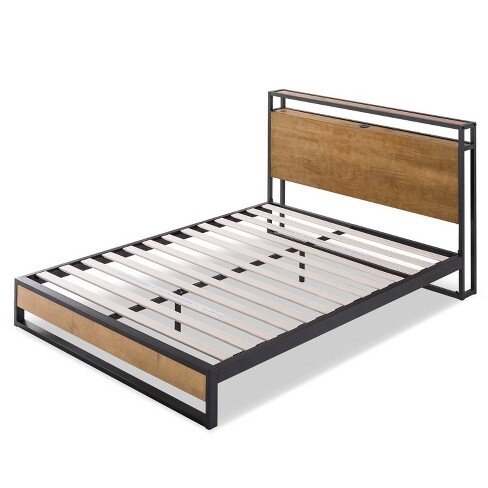 A quiet and sturdy mix of metal and wood bed frame